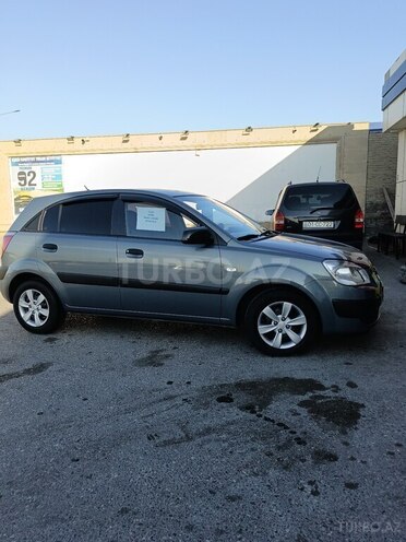 Kia Rio-10