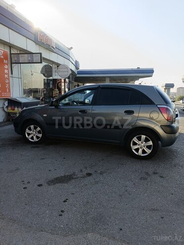 Kia Rio-11