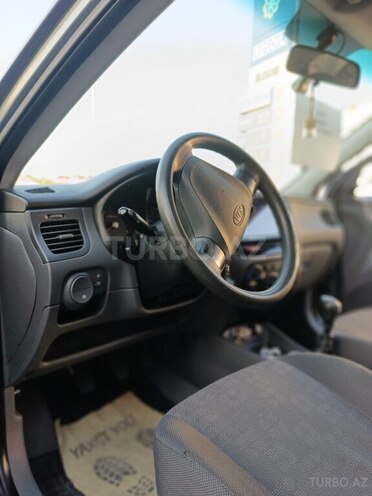 Kia Rio-19