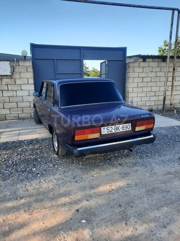 LADA (VAZ) 2107-2