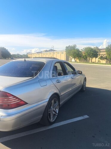 Mercedes S 320-4