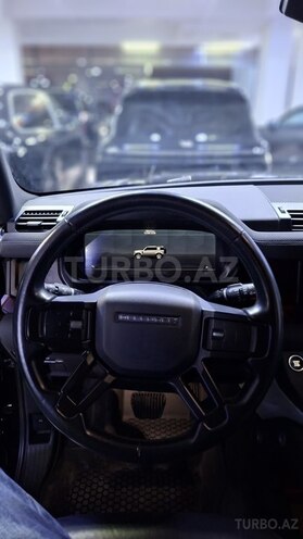 Land Rover Defender-6