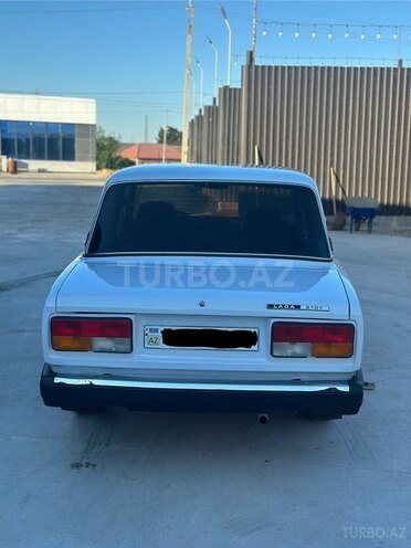 LADA (VAZ) 2107-5