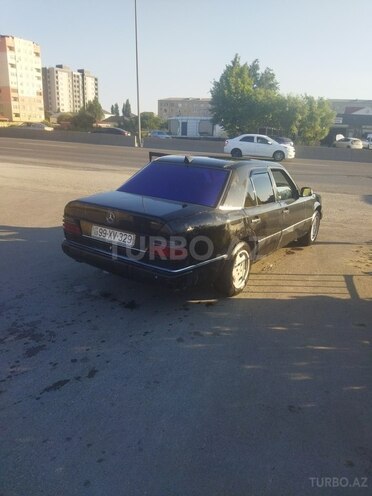 Mercedes 200 E-9