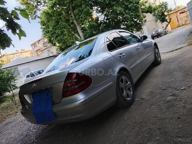 Mercedes E 220-9