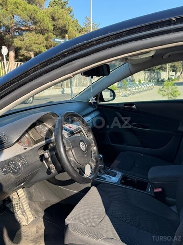 Volkswagen Passat-11