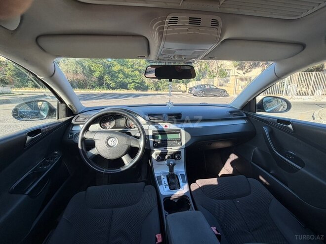 Volkswagen Passat-16