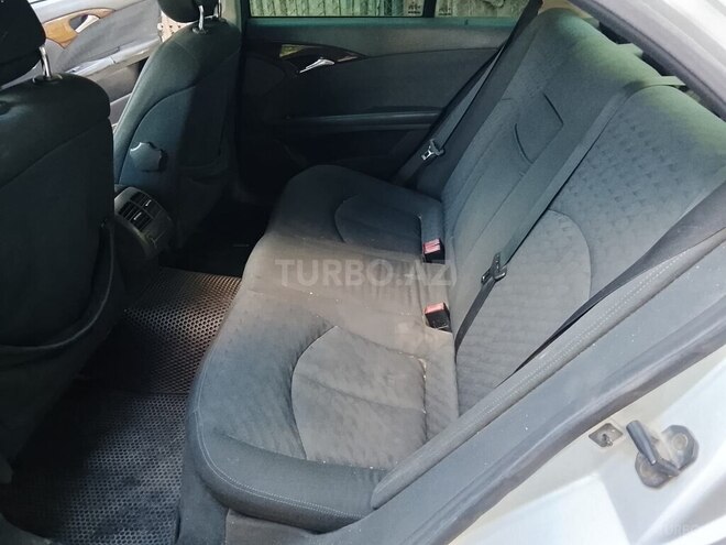 Mercedes E 220-5
