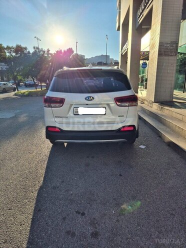 Kia Sorento-2