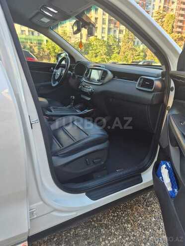 Kia Sorento-8