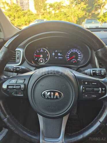 Kia Sorento-11