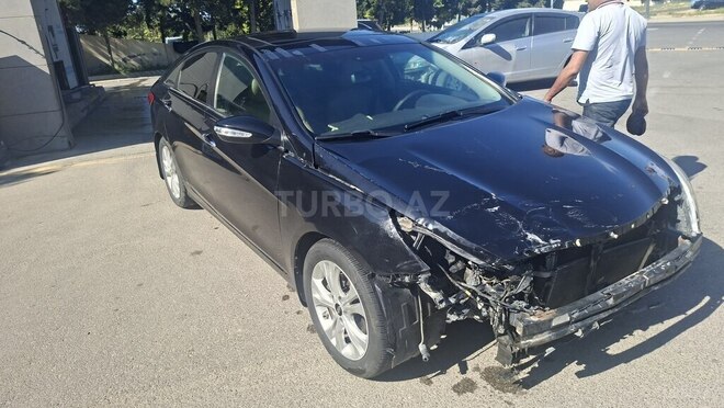 Hyundai Sonata-2