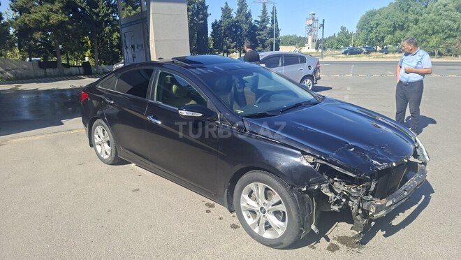 Hyundai Sonata-3