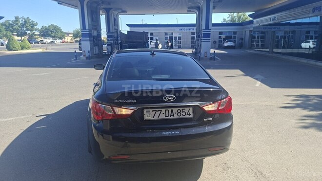 Hyundai Sonata-10