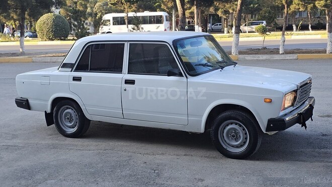 LADA (VAZ) 2107-6