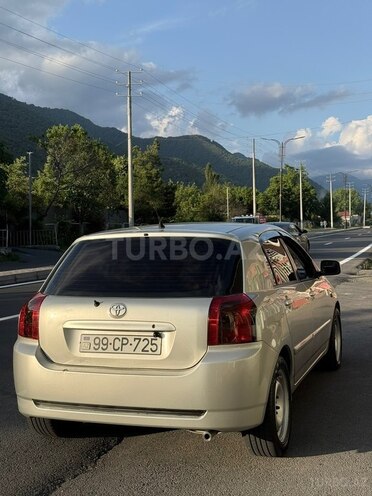 Toyota Corolla-6