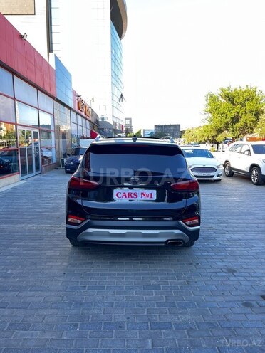 Hyundai Santa Fe-6
