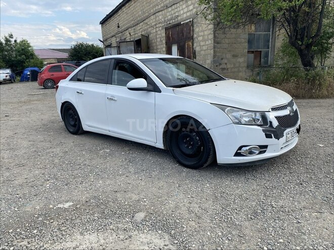 Chevrolet Cruze-9