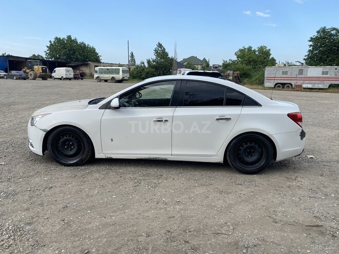 Chevrolet Cruze-4