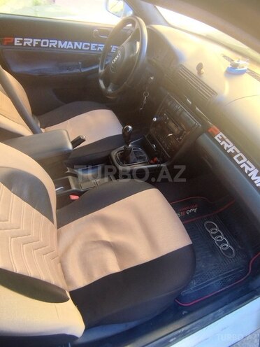 Audi A4-5