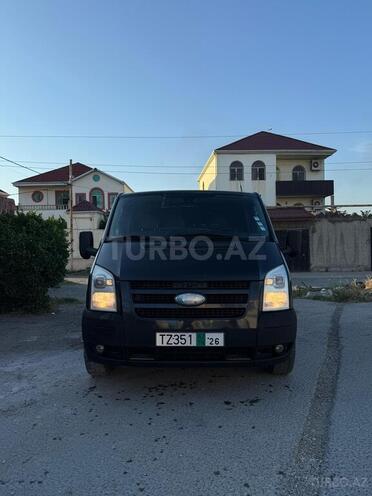 Ford Transit-1