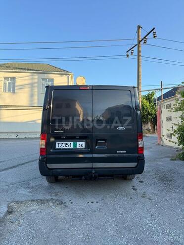 Ford Transit-4