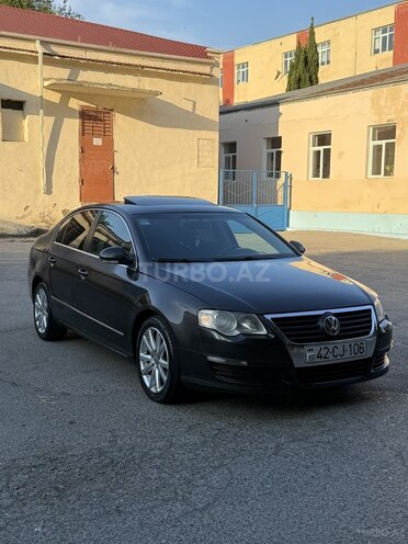 Volkswagen Passat-1