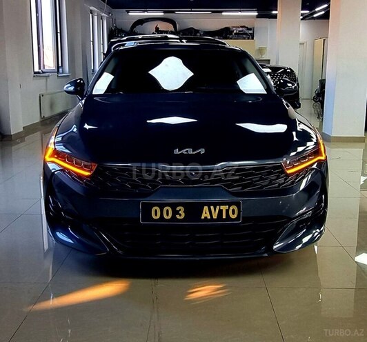 Kia K5-1