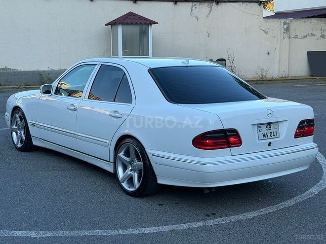 Mercedes E 240-7