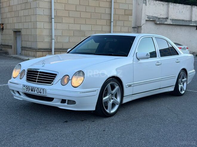 Mercedes E 240-3