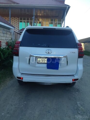 Toyota Land Cruiser Prado-2