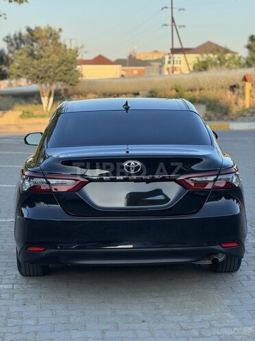 Toyota Camry-4
