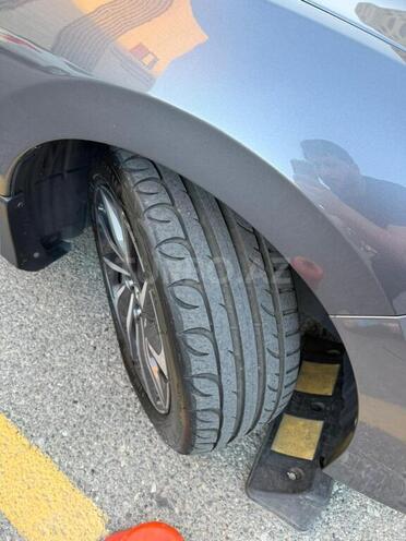 Honda Insight-5