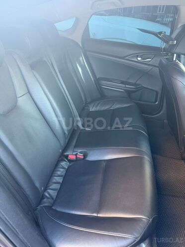 Honda Insight-6