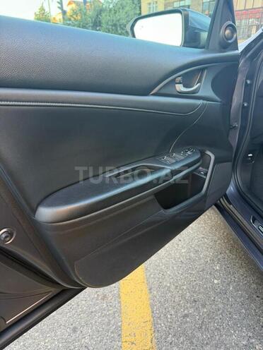 Honda Insight-15