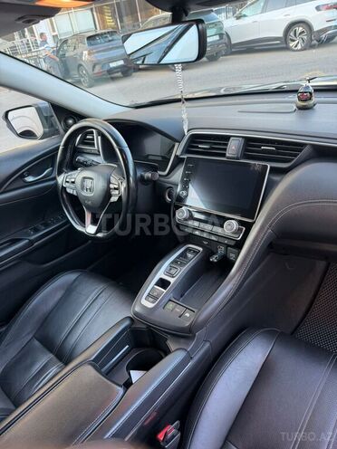 Honda Insight-12