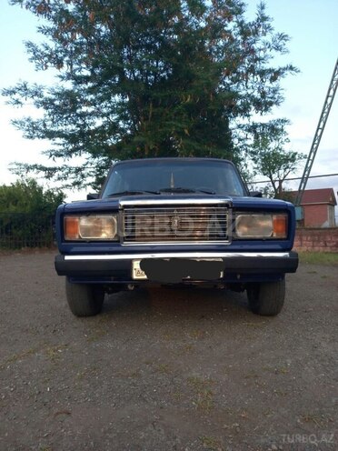 LADA (VAZ) 2107-1