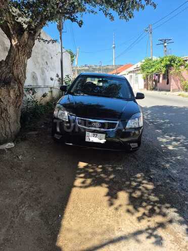 Kia Rio-1