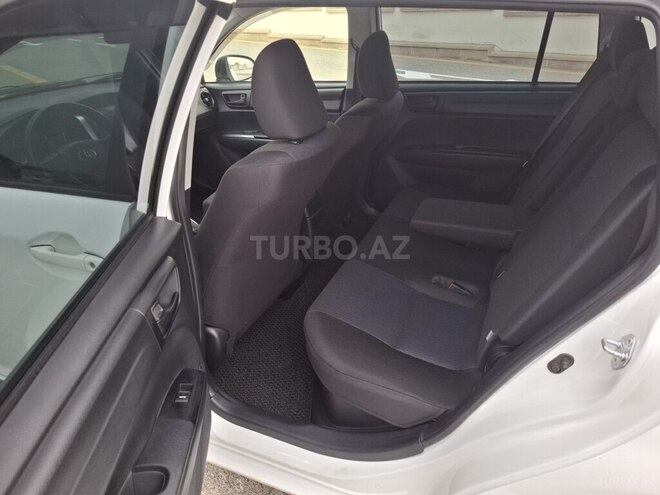 Toyota Corolla Fielder-20
