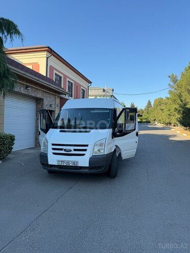 Ford Transit-1