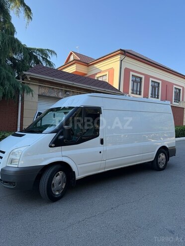Ford Transit-2