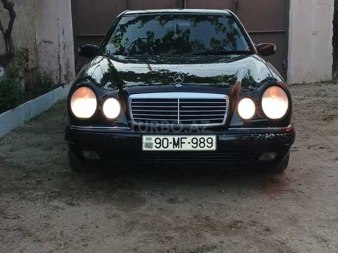Mercedes E 280-1