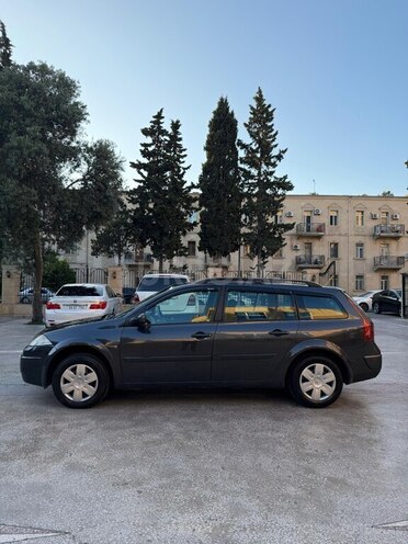 Renault Megane-6