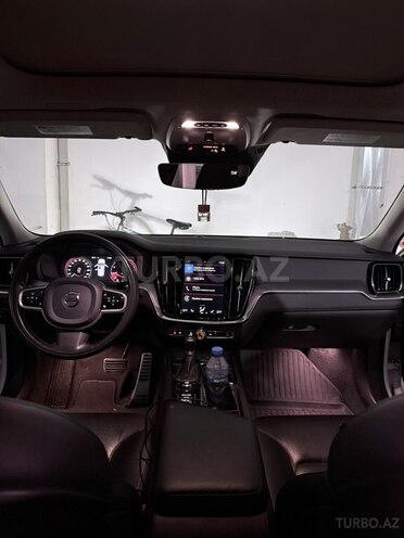 Volvo S60-9