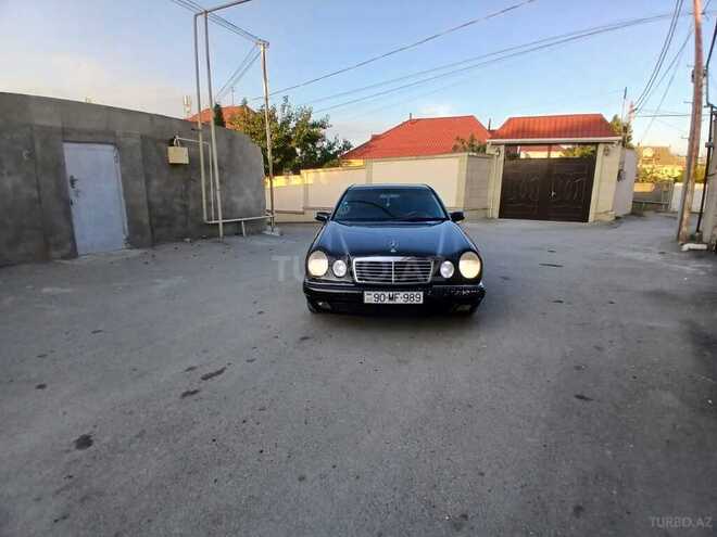 Mercedes E 280-5