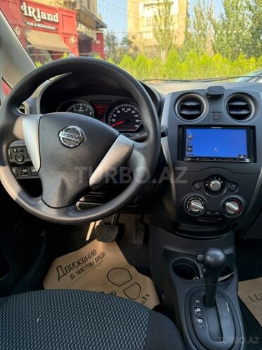 Nissan Note-8