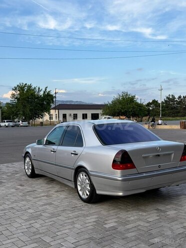Mercedes C 280-4