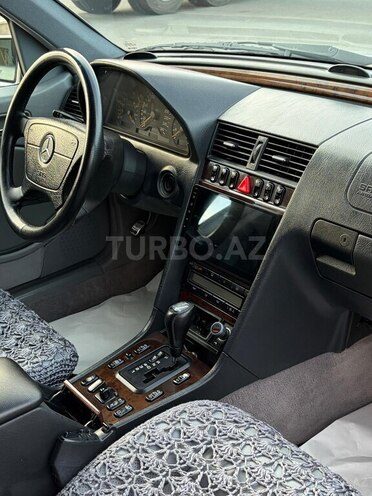 Mercedes C 280-8