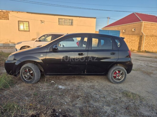 Chevrolet Kalos-12