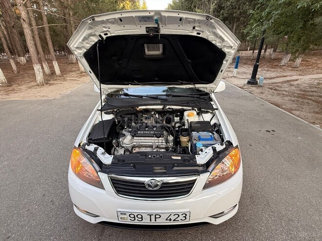 Daewoo Gentra-12